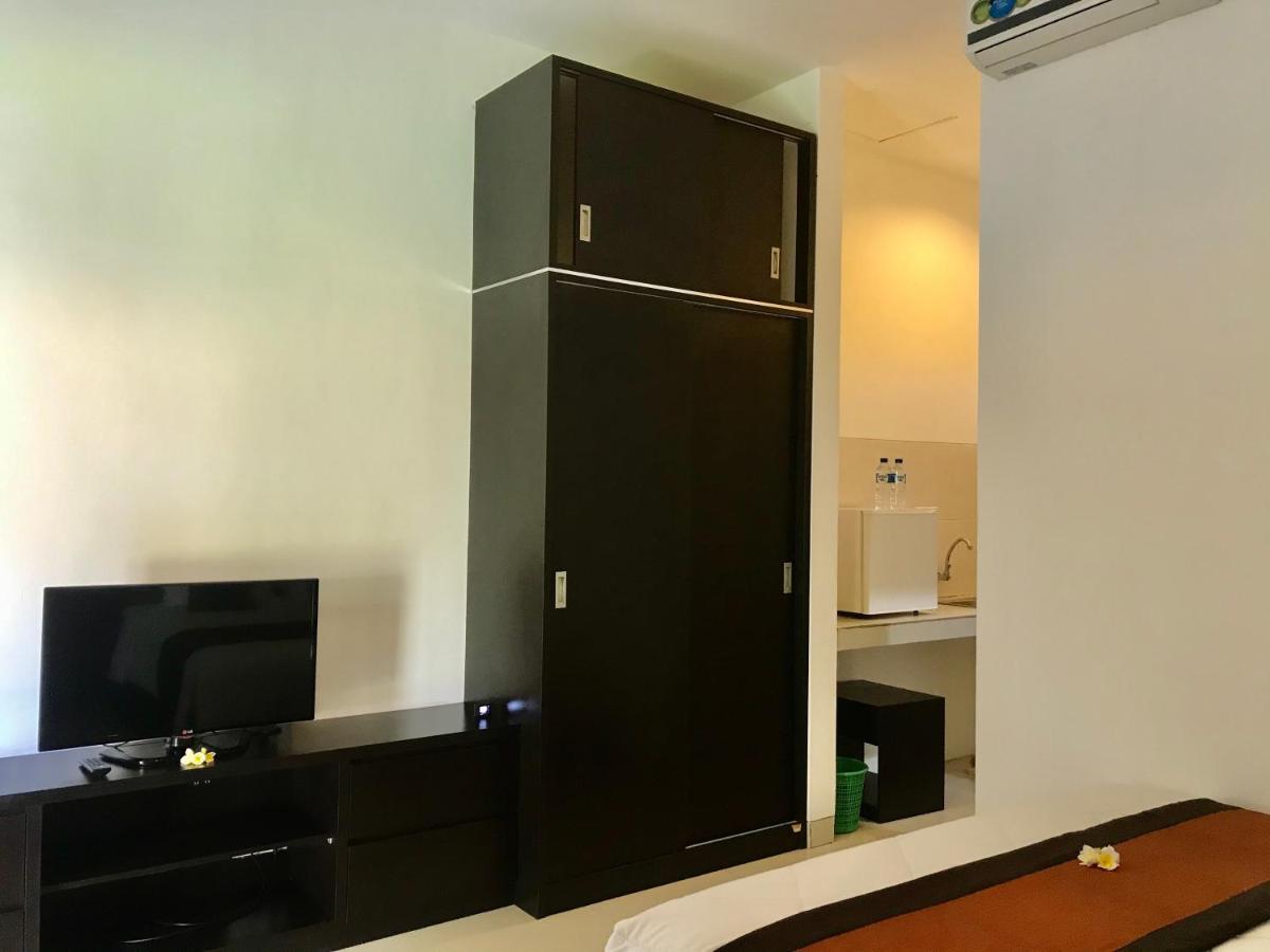 The Celuk Homestay Jimbaran  Luaran gambar
